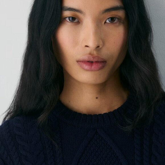 NWT Aritzia Heritage Knit Merino Wool Crew Sweater Admiral L - Picture 6 of 9